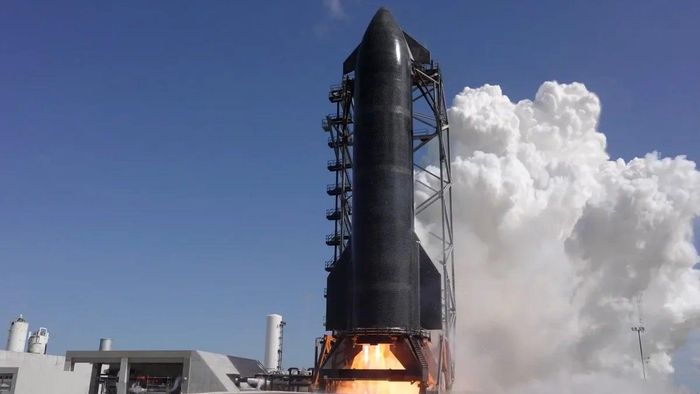 SpaceX thử nghiệm đốt tĩnh với Ship 40, tầng trên của tàu vũ trụ dự kiến thực hiện chuyến bay Flight 13 của Starship.(Ảnh: SpaceX)