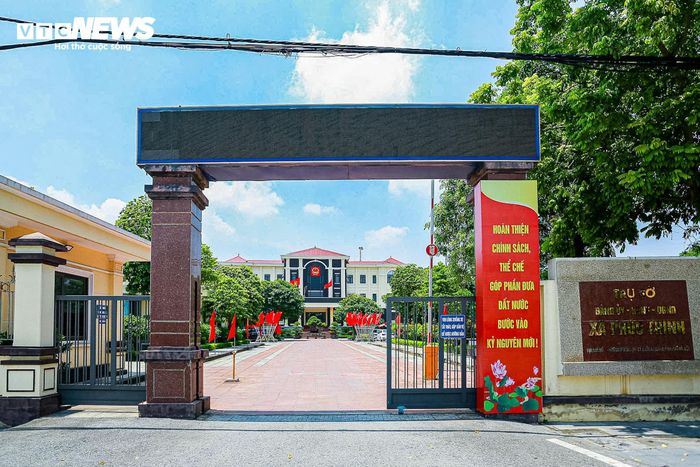 Cùng được lựa chọn thí điểm, xã Phúc Thịnh có diện tích tự nhiên 42,69 km² với gần 96.000 dân. Thu nhập bình quân đầu người năm 2025 đạt hơn 90,8 triệu đồng.