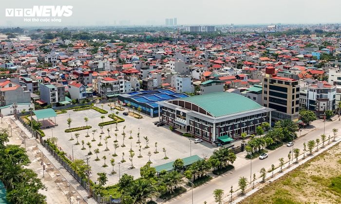 Theo định hướng của Hà Nội, Thư Lâm sẽ phát triển thành trung tâm đô thị dịch vụ, thương mại, logistics và công nghiệp công nghệ cao gắn với khu vực sân bay Nội Bài, đồng thời tận dụng lợi thế của các tuyến giao thông chiến lược để kết nối với các cực tăng trưởng của Thủ đô và vùng Thủ đô.