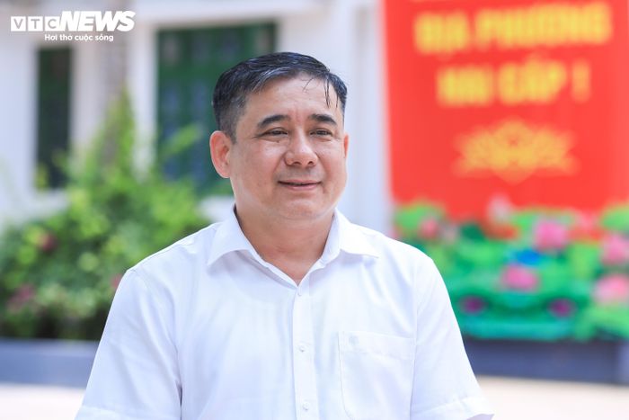 Ông Nguyễn Trọng Hải, Trưởng ban Xây dựng Đảng xã Thư Lâm, cho biết địa phương đã cơ bản đáp ứng phần lớn các tiêu chí trong đề án. Theo ông, đến nay xã có 35 tiêu chí đạt và cơ bản đạt, còn 19 tiêu chí đang được xây dựng theo lộ trình. Ông Hải cũng cho biết người dân địa phương đồng thuận với chủ trương của thành phố và địa phương sẽ tiếp tục tập trung nguồn lực để hoàn thành các mục tiêu còn lại.