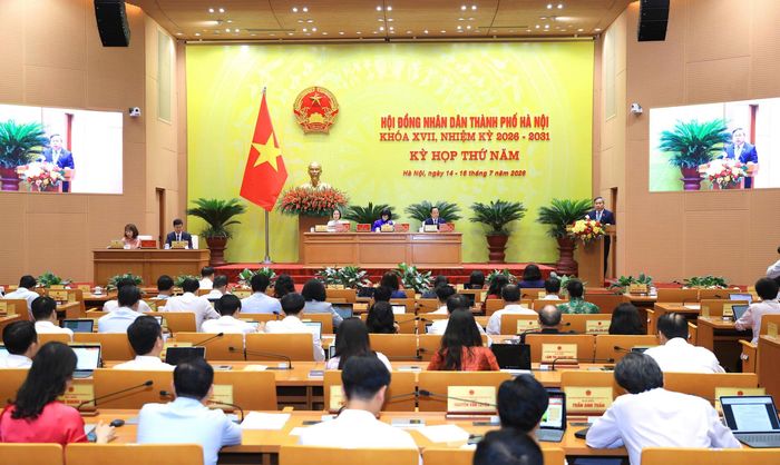 Quang cảnh kỳ họp.