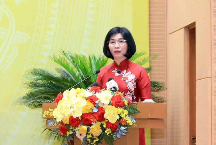 Chủ tịch HĐND thành phố Hà Nội Phùng Thị Hồng Hà phát biểu khai mạc kỳ họp thứ năm, HĐND thành phố Hà Nội khóa XVII, nhiệm kỳ 2026-2031. Ảnh Viết Thành