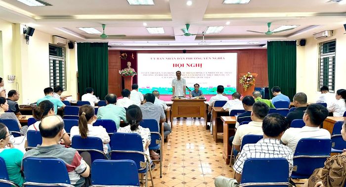 Chủ tịch UBND phường Yên Nghĩa Lê Xuân Hoàn kết luận tại hội nghị. Ảnh: Nguyễn Trọng