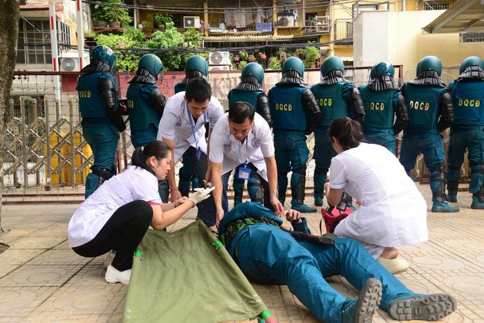 Trước đó, Đoàn kiểm tra đã Kiểm tra nội dung triển khai thực hiện nhiệm vụ A2 tại phường Kim Liên. Ảnh: PV