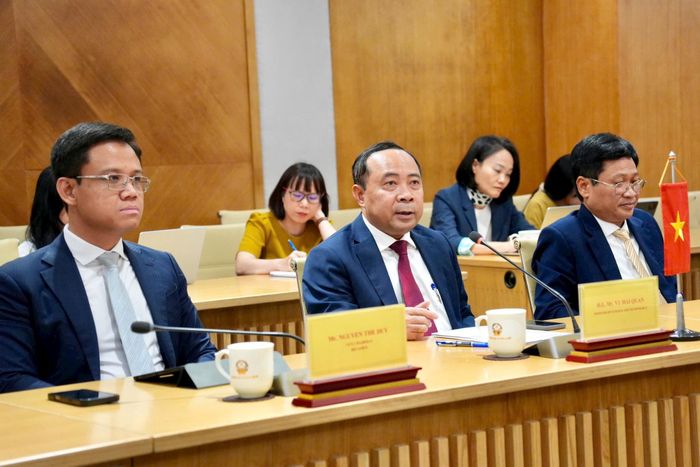 Bộ trưởng Vũ Hải Quân phát biểu tại buổi làm việc.