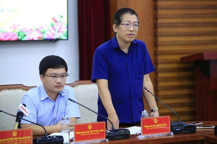 Cục trưởng Cục Báo chí Lưu Đình Phúc tại cuộc họp sáng nay.