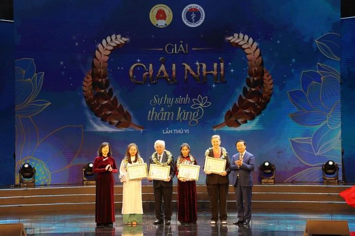 Lễ tổng kết và trao giải Cuộc thi 'Sự hy sinh thầm lặng' lần thứ VII dự kiến diễn ra đúng dịp Ngày Thầy thuốc Việt Nam 27/2/2027, được tổ chức trang trọng và truyền hình trực tiếp trên Đài Truyền hình Việt Nam.
