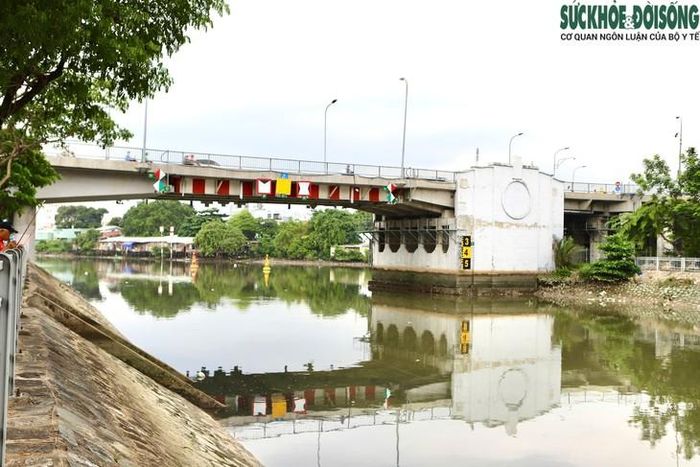 Trải qua 58 năm, những dấu tích của những trận đánh trong chiến dịch Mậu Thân 1968 đã dần phai mờ theo thời gian, nhưng ký ức về mặt trận cầu Chữ Y vẫn được lưu giữ qua lời kể của người dân lớn tuổi sống tại khu vực, các cựu chiến binh và những trang sách tư liệu lịch sử.