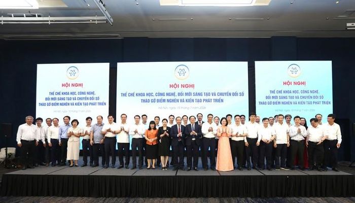 Các đại biểu tham dự hội nghị.
