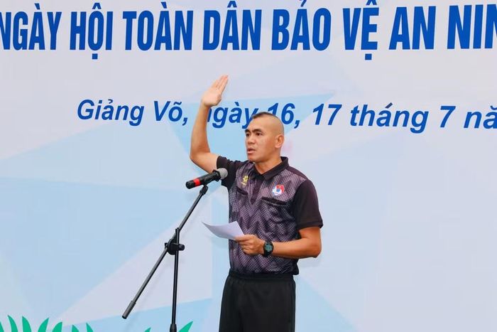 Đại diện Tổ trọng tài tuyên thệ điều hành giải khách quan, công bằng và chính xác nhất