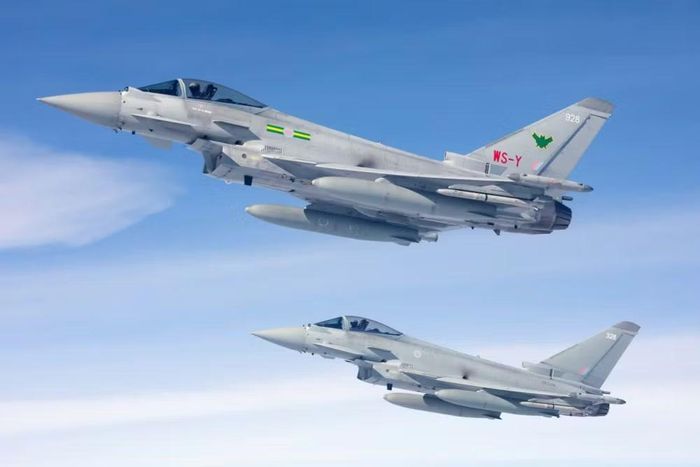 Một lưu ý nữa là các tiêm kích Eurofighter Typhoon thế hệ cũ sau khi loại biên rất có thể sẽ được viện trợ cho Không quân Ukraine, khi Kyiv đã đưa ra đề xuất này từ khá lâu.