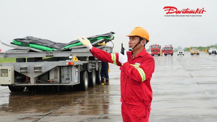 Đến khoảng 11h cùng ngày, toàn bộ công tác di dời tàu bay, thu hồi phương tiện, vệ sinh hiện trường và kiểm tra điều kiện khai thác đường băng đã hoàn tất.