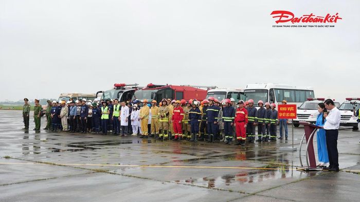 Theo Ban tổ chức, cuộc diễn tập huy động 173 người cùng 26 phương tiện, trang thiết bị chuyên dụng, trong đó có bộ thiết bị cứu hộ tàu bay hiện đại phục vụ công tác di dời máy bay gặp sự cố.