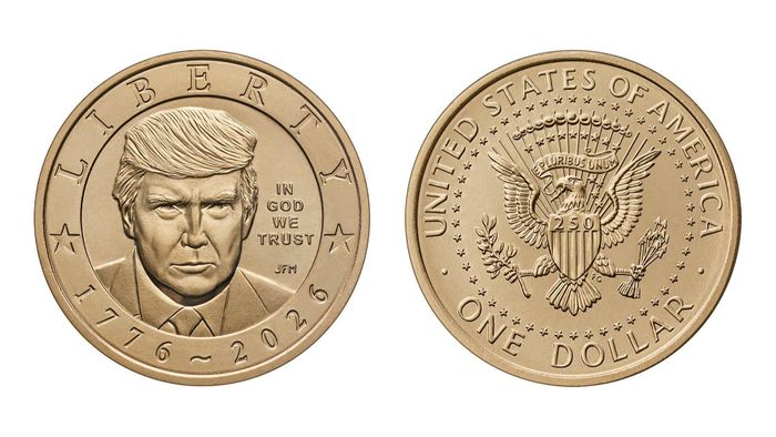 Đồng xu mệnh giá 1 USD do Cục Đúc tiền Mỹ sản xuất sẽ in chân dung Tổng thống Donald Trump ở mặt trước, nhằm kỷ niệm 250 năm thành lập nước Mỹ. Ảnh: X/SecScottBessent.