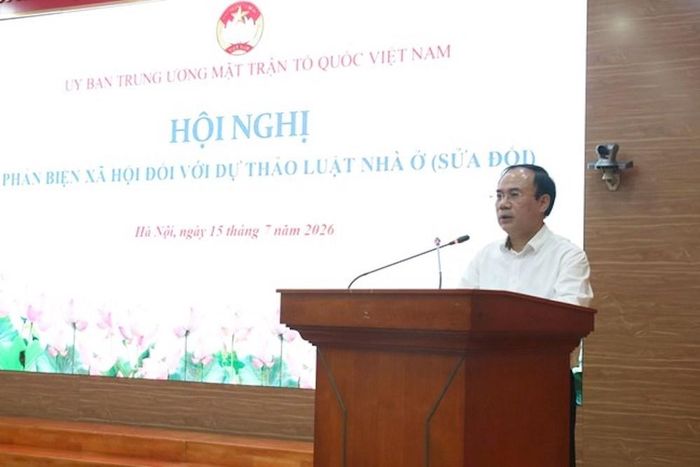 Ông Nguyễn Văn Sinh, Thứ trưởng Bộ Xây dựng phát biểu