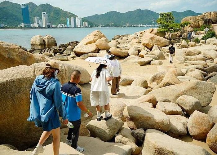 Các hãng hàng không và đại lý lữ hành Trung Quốc khảo sát điểm đến du lịch Khánh Hòa