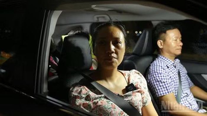Chị Tươi (sinh sống Thành phố Hồ Chí Minh) lưu thông qua trạm thu phí.