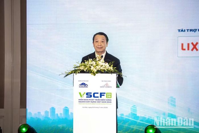 Phó Chủ tịch VCCI khẳng định công trình xây dựng của ngày hôm nay quyết định chất lượng cuộc sống của thế hệ mai sau. (Ảnh: THÙY LINH)