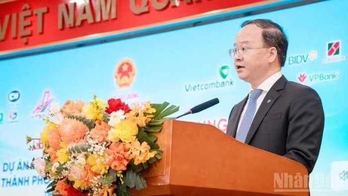 Tổng Giám đốc Vietcombank Lê Quang Vinh phát biểu.