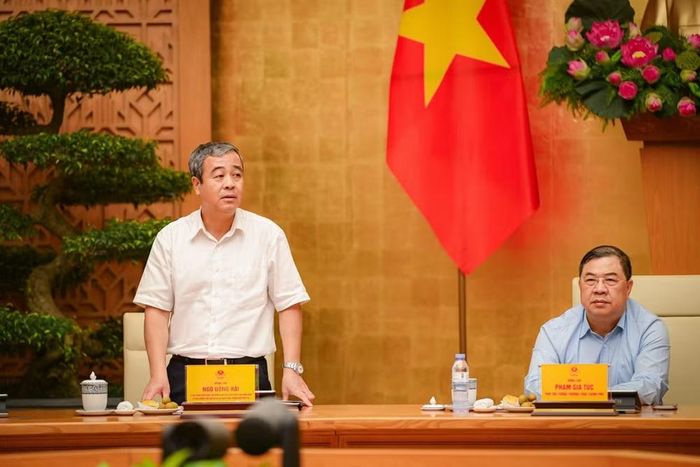Đồng chí Ngô Đông Hải, Ủy viên Trung ương Đảng, Phó Trưởng ban Tuyên giáo và Dân vận Trung ương, Ủy viên Thường trực Ban Chỉ đạo 35 Trung ương, Trưởng Đoàn kiểm tra phát biểu ý kiến (Ảnh: BẢO LONG)