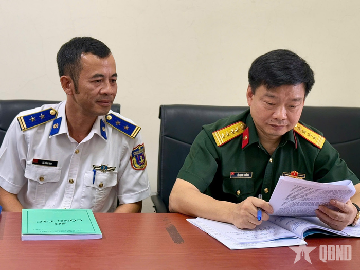 Thành viên đoàn kiểm tra công tác phòng, chống tội phạm; phòng, chống ma túy; phòng, chống mua bán người; chống buôn lậu, gian lận thương mại và hàng giả.