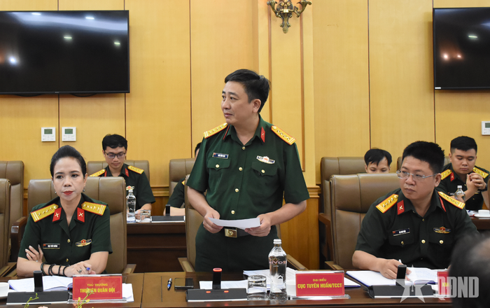 Đại biểu Cục Tuyên huấn phát biểu tại hội nghị.