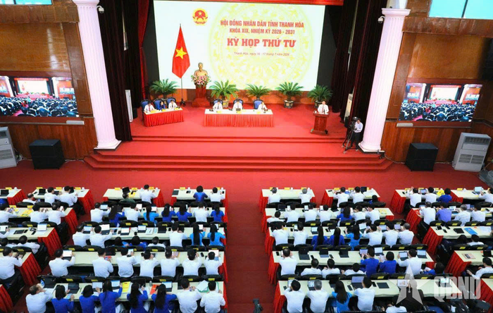 Toàn cảnh kỳ họp.