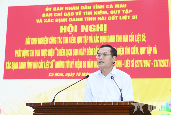 Đồng chí Ngô Vũ Thăng, Phó chủ tịch UBND tỉnh, Trưởng Ban Chỉ đạo về tìm kiếm, quy tập và xác định danh tính hài cốt liệt sĩ tỉnh Cà Mau phát biểu chỉ đạo hội nghị.