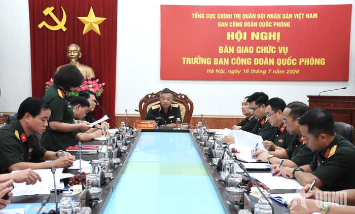  Các đại biểu dự hội nghị. 