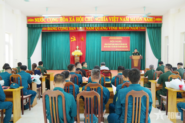 Quang cảnh hội nghị công bố.