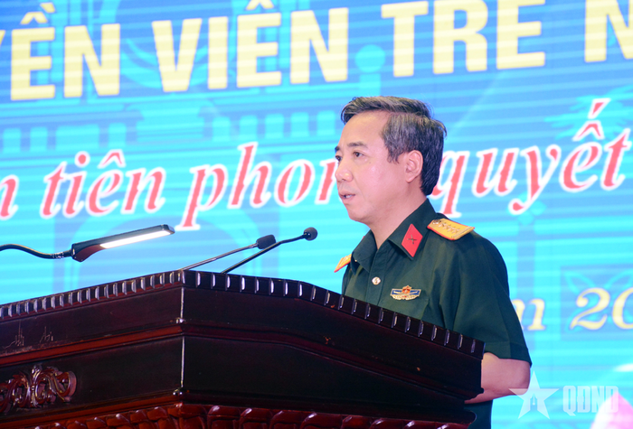  Đại tá Nguyễn Hồng Dương, Phó chủ nhiệm Chính trị Bộ tư lệnh Thủ đô Hà Nội, Trưởng Ban tổ chức báo cáo, đánh giá kết quả hội thi.