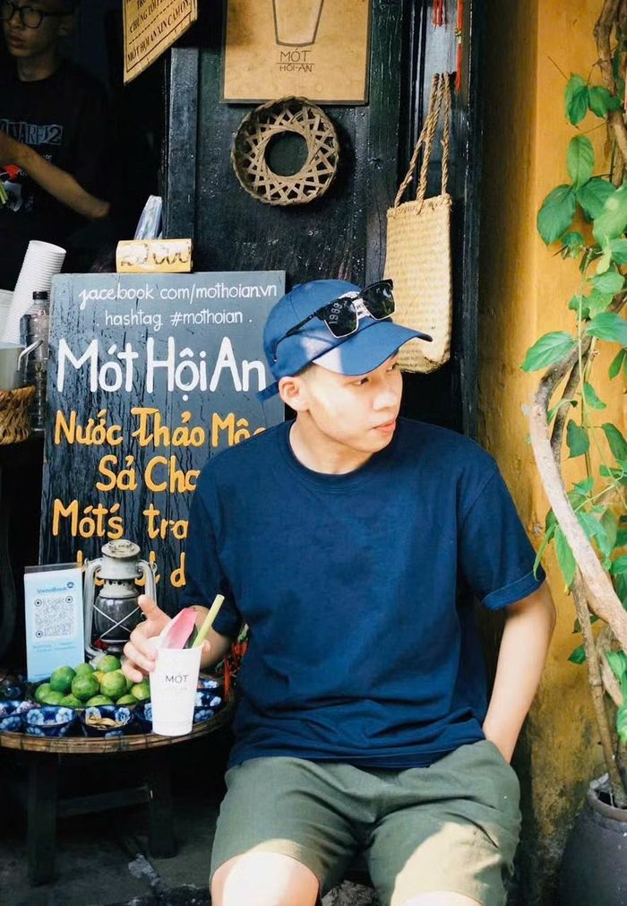 Chiến Bàng theo đuổi mục tiêu trở thành hướng dẫn viên du lịch chuyên nghiệp.
