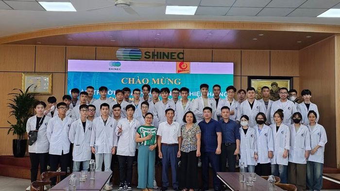 Những năm học tại Trường Đại học Công nghiệp Hà Nội đặt nền tảng cho hành trình gắn bó với lĩnh vực môi trường.