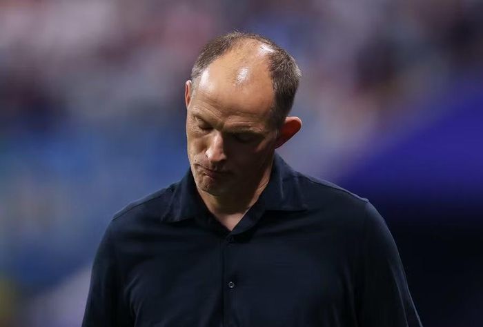 Nhiều bình luận hàm ý HLV Thomas Tuchel ‘hèn nhát’ khiến tuyển Anh lỡ cơ hội vào chung kết World Cup 2026. Ảnh: Getty.