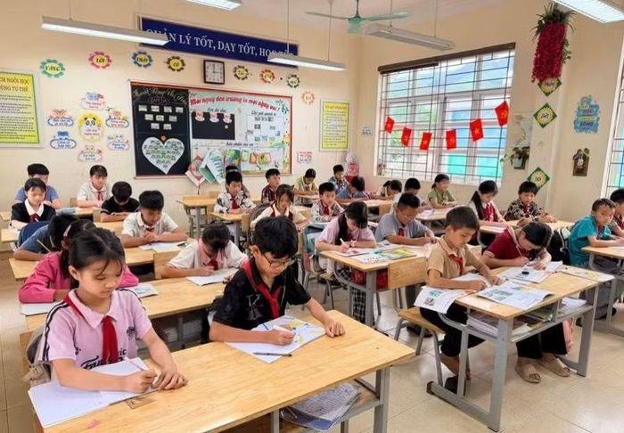 Quảng Ninh triển khai hàng loạt chính sách giáo dục nhằm tạo bước đột phá cho năm học 2026 -2027.