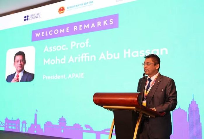 Chủ tịch APAIE Mohd Ariffin Abu Hassan phát biểu tại chương trình.
