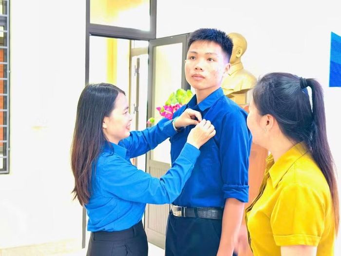 Đây là phần thưởng tôn vinh hành động dũng cảm của em Trung.