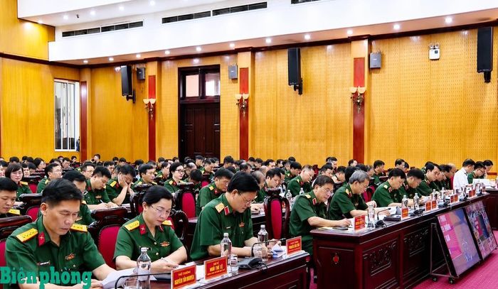 Các đại biểu dự hội thảo. Ảnh: Hồng Pha