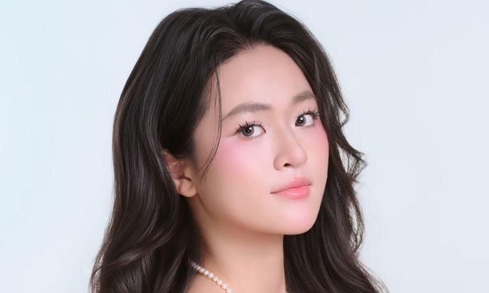 Cô cho biết thời gian qua tập trung xây dựng lối sống lành mạnh, rèn luyện thể chất và tính kỷ luật. Theo Gia Linh, Hoa hậu Việt Nam là cơ hội để bản thân học hỏi, trải nghiệm và gặp gỡ những người truyền cảm hứng.