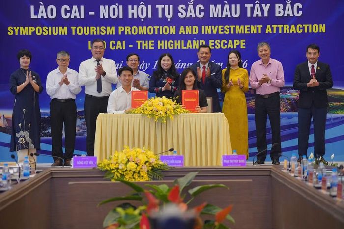 Các đơn vị ký kết hợp tác phát triển du lịch.