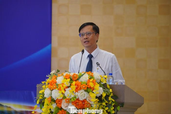 Ông Phan Đình Huê - Phó Chủ tịch câu lạc bộ lữ hành UNESCO Hà Nội đề xuất nhiều giải pháp về việc Lào Cai nên mở rộng thị trường khách từ Nhật Bản, Hàn Quốc, ASEAN và châu Âu.