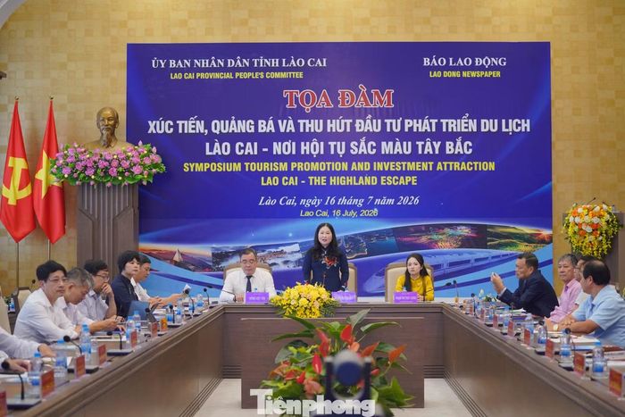 Quang cảnh buổi tọa đàm.