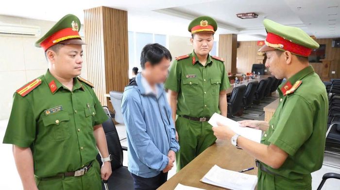 Khởi tố Nguyễn Văn Chương để điều tra hành vi vi phạm quy định về đấu thầu gây hậu quả nghiêm trọng. (Ảnh: CA)