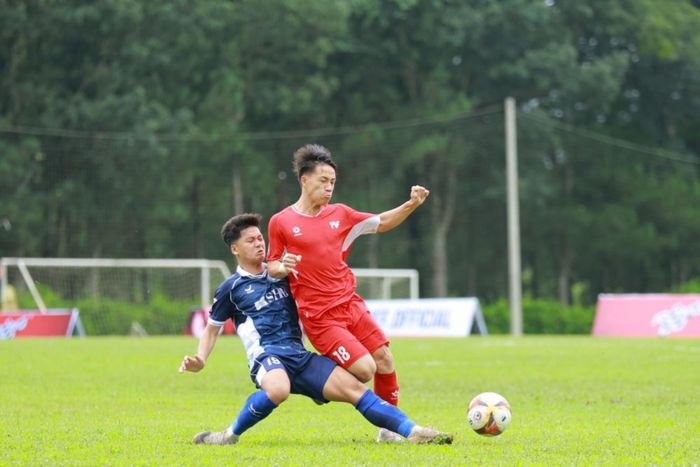 Dàn tuyển thủ U17 Việt Nam giúp PVF dễ dàng đánh bại SHB Đà Nẵng