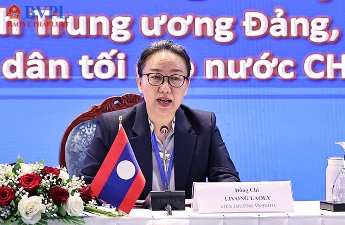  Đồng chí Lyvong Laoly, Ủy viên Trung ương Đảng, Viện trưởng VKSND tối cao Lào chủ trì, phát biểu khai mạc Hội nghị.
