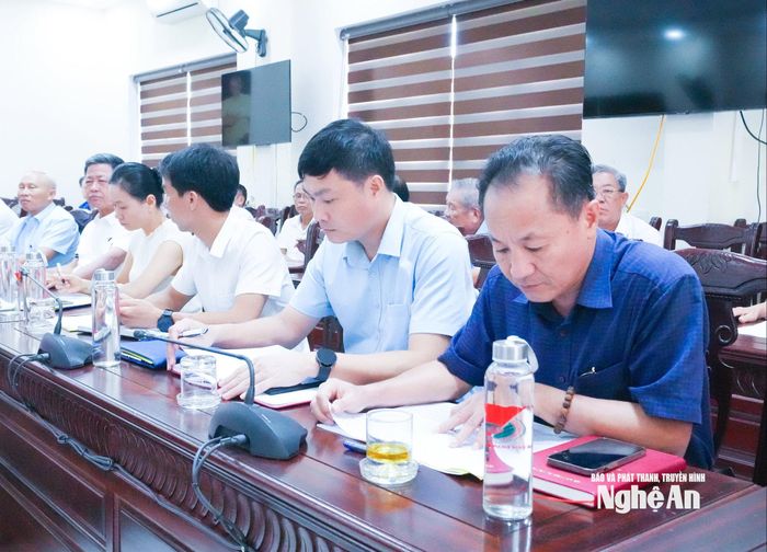 Đại diện các ban, ngành cấp tỉnh và các Ủy viên tham dự hội nghị. Ảnh: Mai Hoa