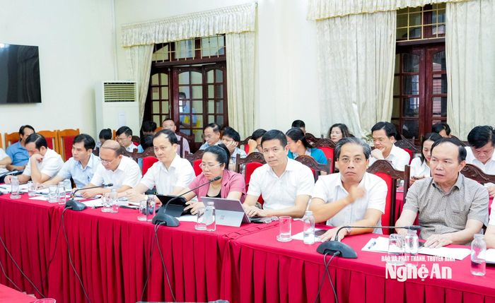 Lãnh đạo các địa phương tham dự hội nghị. Ảnh: Phạm Bằng