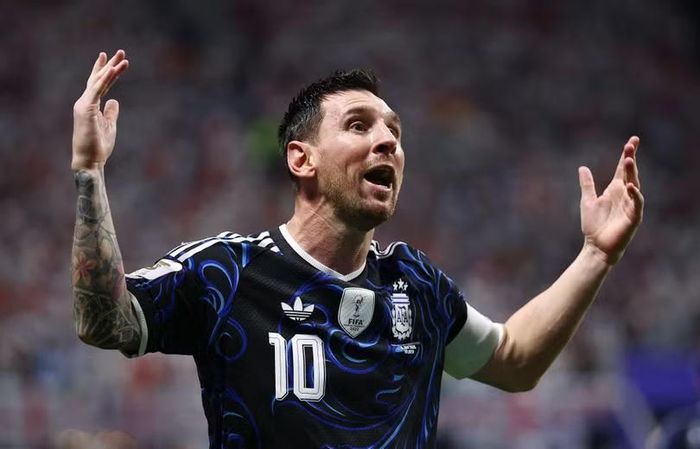 Bàn thắng của Gordon là không đủ để giúp Anh vượt qua Argentina.