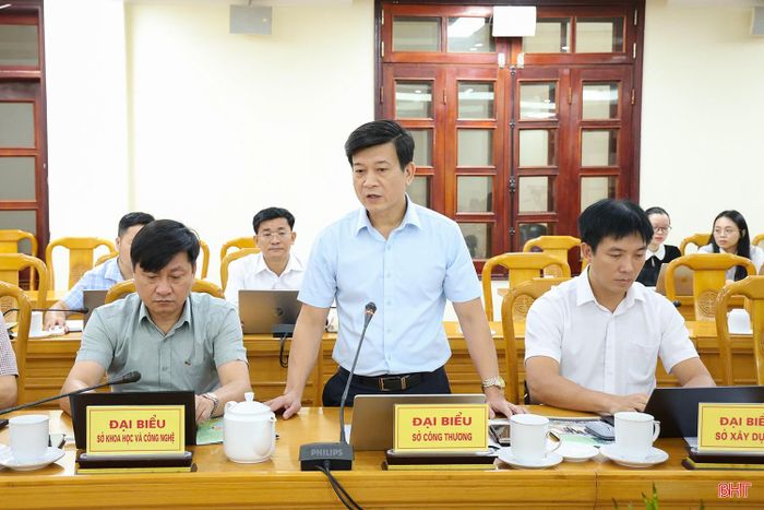 Phó Giám đốc Sở Công Thương Lê Xuân Từ phát biểu tại hội nghị.