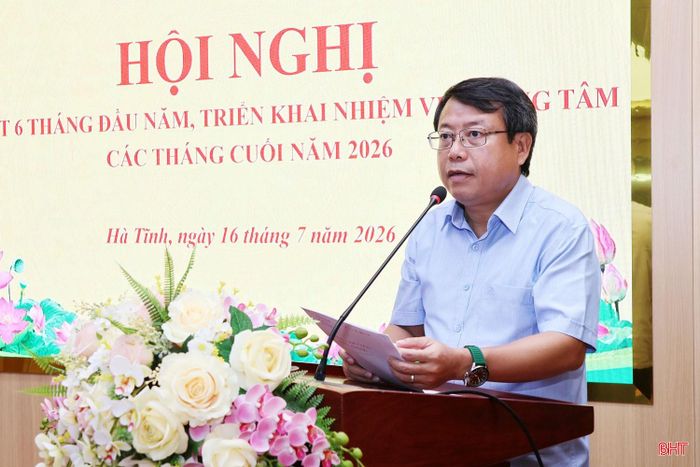 Đồng chí Dương Tất Thắng - Bí thư Đảng ủy, Phó Chủ tịch Thường trực HĐND tỉnh phát biểu kết luận hội nghị.